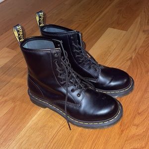 Dr. Martens 1460 Women’s Smooth Leather Boots